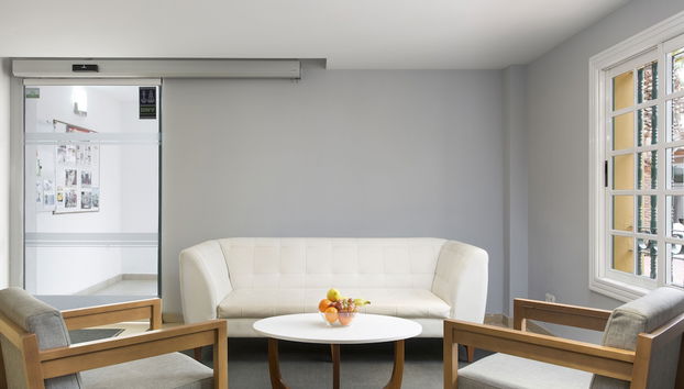 Coin salon dans le hall