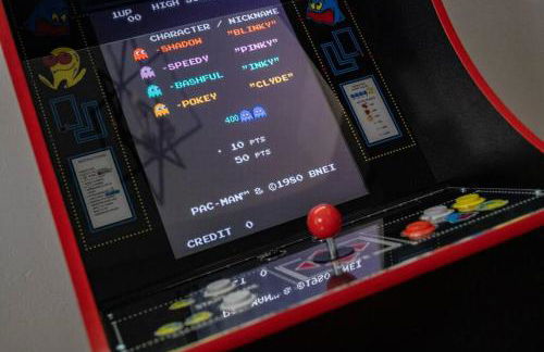 Just Like Home #6: Norman: It's Game Time (campus) - Foto 33