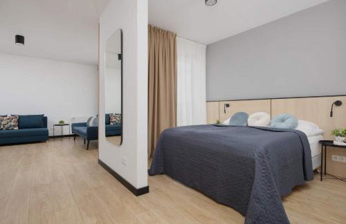 Spacious Studios Zamoyskiego Near PGE with Parking by Noclegi Renters - Foto 13