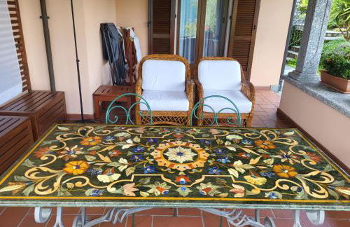 Casa Intignano - Camera con bagno e portico vista lago - Foto 3