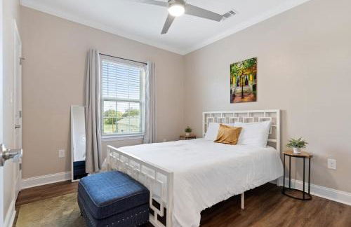 Mid-City 4BR w Pool & Balcony Near Streetcar & FQ - Foto 9