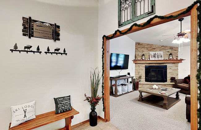 Blue Spruce Retreat by Ruidoso Vacation Rentals - Photo 39