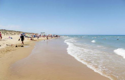 Amazing Apartment In Torrevieja - Foto 17