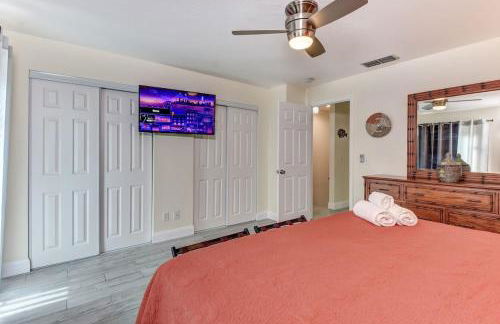 Dog Friendly Home by Flagler Avenue! Fenced Yard and Garage! Walk to the Beach! - Foto 20