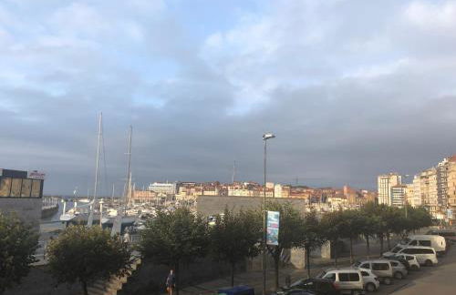 1 linea de playa puerto deportivo Vistas al mar recién reformado - Photo 50