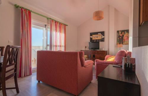 Fantástico ático con terraza, garaje, wifi, con todo para playa, piscina y casa y no facturar maletas! - Foto 4