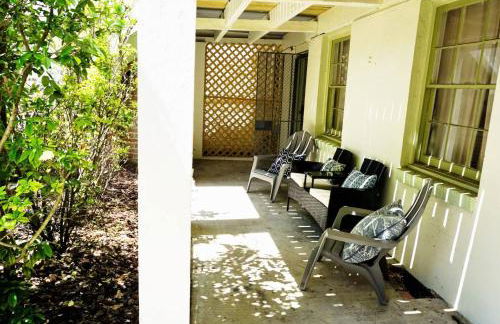 3BDR Classy Mid-Century Ground-Level Forsyth - Foto 14