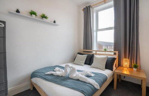 4Bedrooms-3Bath-9Beds-Wallsend- by Holiday Homes - Foto 12