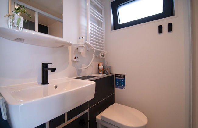 Houseboat Mookerplas With a View - Photo 12