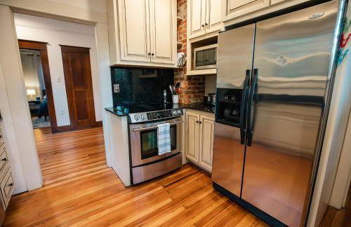 Gulf Coast Craftsman - Cozy, Charming & Central! - Foto 23