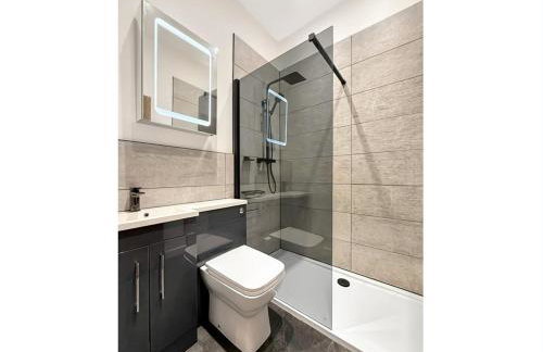 2 bedroom, newly-renovated, comfortable town centre apartment! - Foto 13