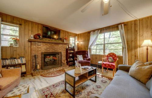 Smoky Mtn Hideaway Screened Porch and Fire Pit - Foto 4