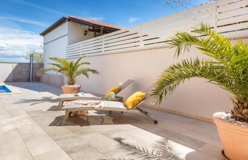 2 Bedroom Lovely Home In Musalez - Foto 10