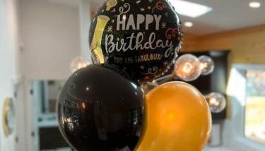 Modern Mountain Getaway with Hot Tub, Fire Pit - Foto 3