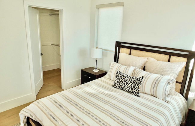 Beach Paradise Stunning 3-story in Long Beach! - Foto 2