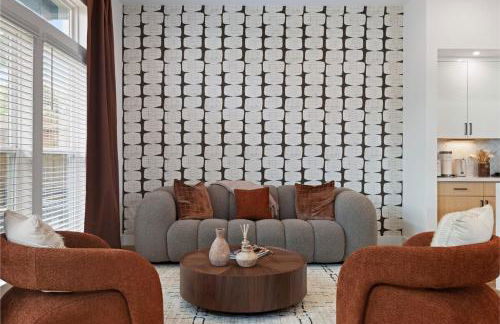 2 Luxury Homes in 1 - Walk to Nightlife & Stadiums - Foto 62