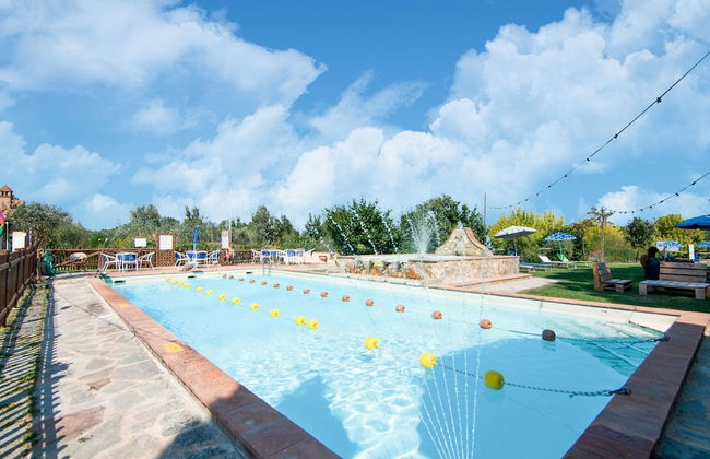 Farmhouse by Lake Trasimeno With Pool - Photo 30