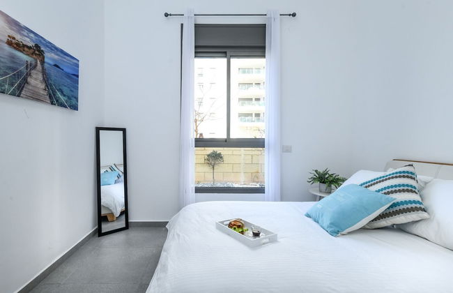 Stylish Coastal Oasis by Sea N' Rent - Foto 13