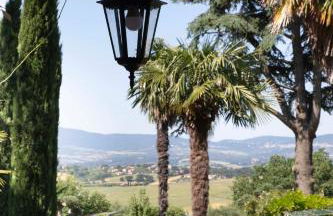 16th Century Townhouse, Large Garden Near Lake, Tuscany and Umbria - Sleeps 18 - Foto 32