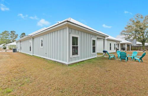 Beachy cottage near Sports Complex OWA beaches shopping restaurants mini golf Central to all the fun Foley has to offer - Foto 47