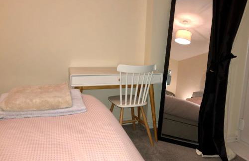 Entire 4 Bed Townhouse - Foto 8