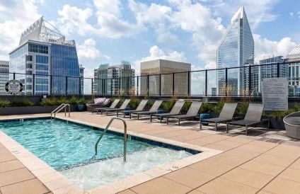 2BR Uptown Charlotte Furnished Apartments apts - Foto 32