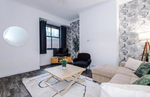 Presented by LTJ PrimeKey Properties - NEW! 7 Bed plus Sofa Bed - Perfect for Contractors - Foto 8