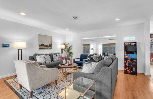 Family Beach Home With Home Theater & Heated Pool! - Foto 8