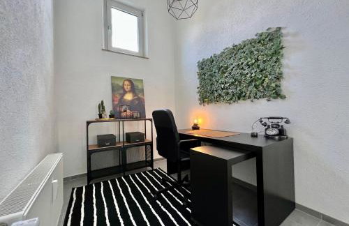 Ferienwohnung - ländliche Atmosphäre, Geräumig, mit Arbeits- und Parkplatz, Küche, Netflix, perfekt für Gruppen - Foto 4