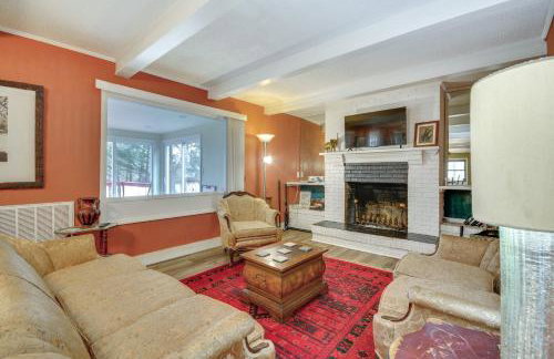 Tranquil Lakefront Home with Sunroom in Burlington - Foto 7