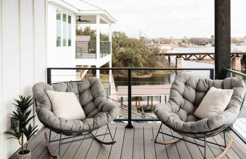 Luxury Lake LBJ Waterfront Home with Hot Tub and Boat Slip - Foto 14