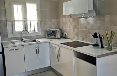 Apartamento Suite Arco de la Villa,solo familia y parejas,PARKING GRATUITO - Foto 9