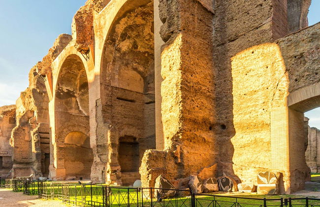 Visita guiada por las termas de Caracalla y el Circo Máximo - Foto 1