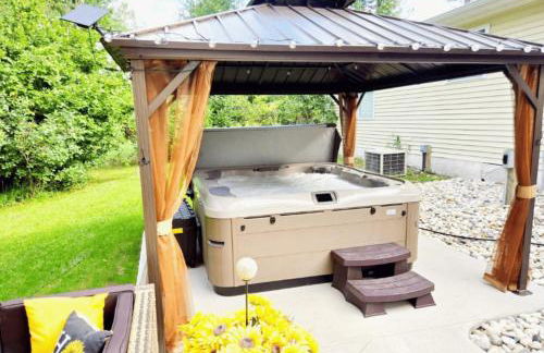 Petoskey Falls Escape-Hot Tub/Dogs/Petoskey/Boyne - Photo 48