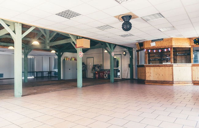 Wooden Chalet on the Edge of Lac de Miel - Foto 17