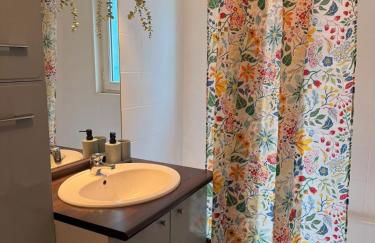 T2 élégant plus piscine - Photo 5