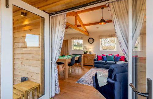 Yorkshire Dales Retreat with Hot Tub & Garden - Photo 7