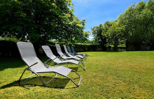 Magnificent Holiday Home in Baronville With Heated Pool & Billiards - Photo 36