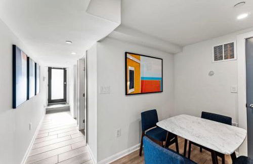 Stately DC Rowhome Spacious 7BR & 4BA #DCottage - Foto 40