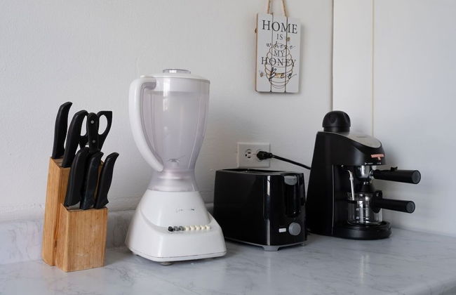 Flamenco Beach 2BDR Oceanfr Pool Parking - Photo 23