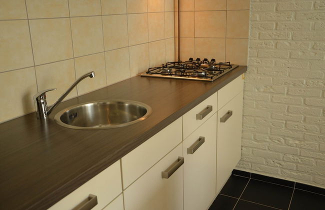Snug Apartment in Schin op Geul Near Public Pool - Photo 18