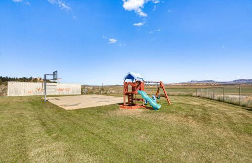 Scenic Large-Group Retreat, 1 Mi to Bryce Canyon! - Foto 36