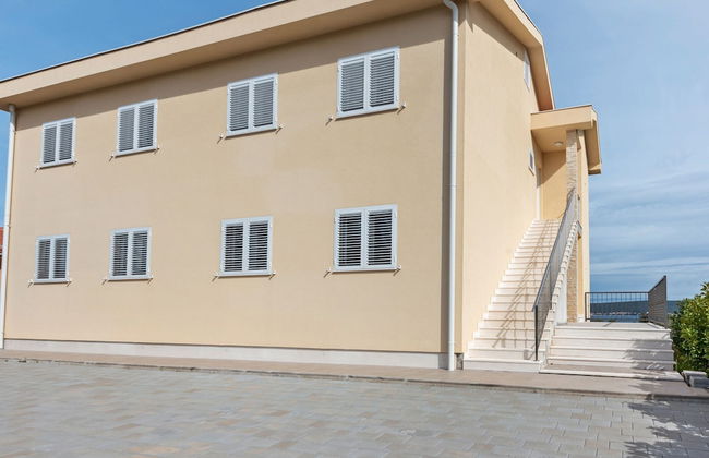 Simplistic Apartment in Neviđane near Sea - Foto 26