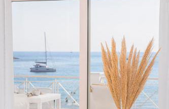 BeachSide Escape Apartments - Photo 1