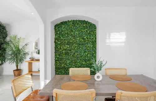 Mountains Views with Pool & Basketball, Relax & Play! - Foto 16