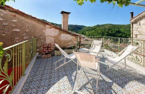 Casa Di Nonno-Jacuzzi Mountain View Stay in Lesvos - Foto 4