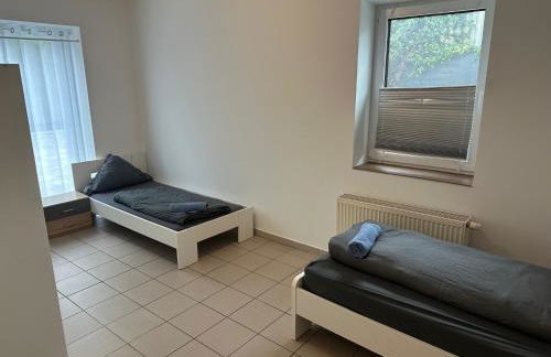3 Schlafzimmer, Wohnzimmer, Küche, Bad, Terrasse, Parkplatz - Foto 13