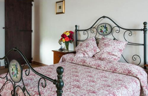 Sunny holiday home with swimming pool - Photo 4