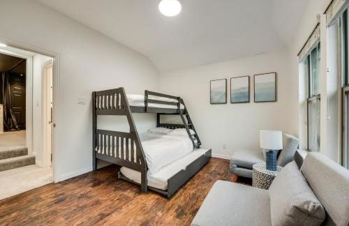 Pool house with hot tub and cinema - Foto 18