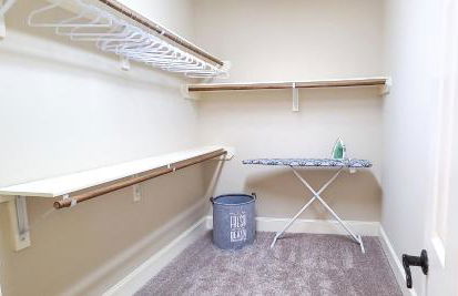 Artsy 3-Story Townhouse Near the Galleria Area! - Foto 18